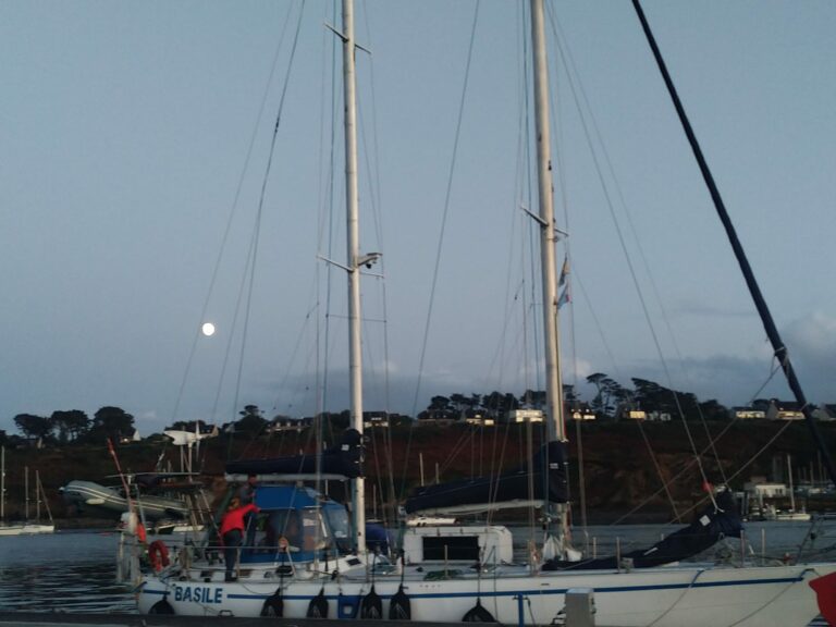 La corde tendue -voiles- escalade  -grandes voies 13